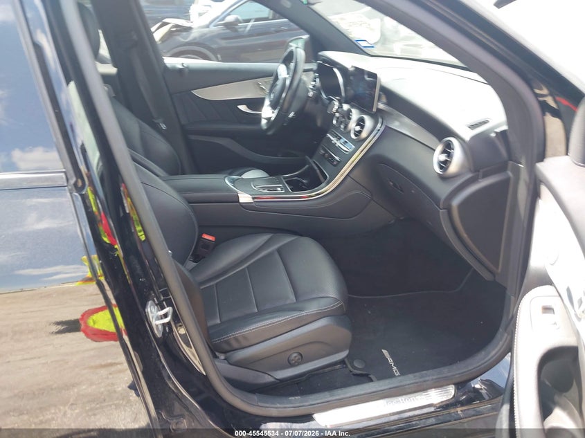 2021 Mercedes-benz Glc VIN W1N0G8DB0MV267534 IAAI salvage auction — RIGHT FRONT, Wait Title, sold $9,000 on 2026-08-21 (photo 5)