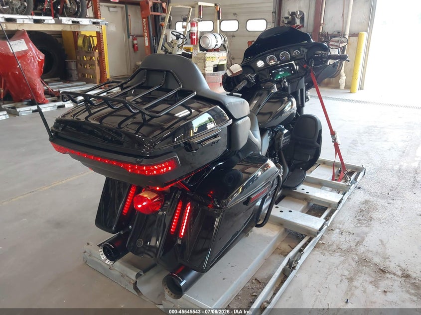 2022 Harley-davidson Electra glide VIN 1HD1KEF17NB644097 IAAI salvage auction — SIDE, Clear (Michigan), sold $12,000 on 2026-08-19 (photo 4)