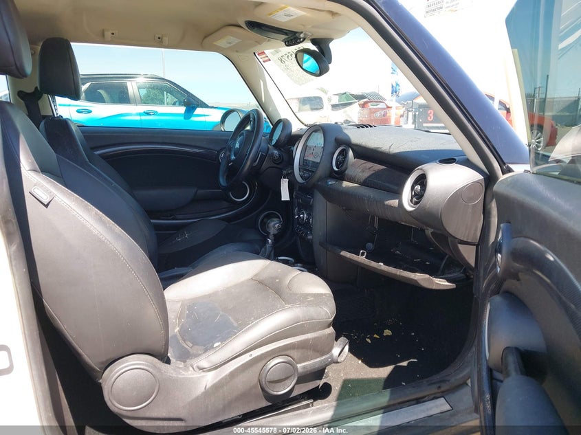 2013 Mini Hardtop VIN WMWSV3C59DT389046 IAAI salvage auction — NORMAL WEAR, Clear (New Mexico), sold $375 on 2026-07-27 (photo 5)