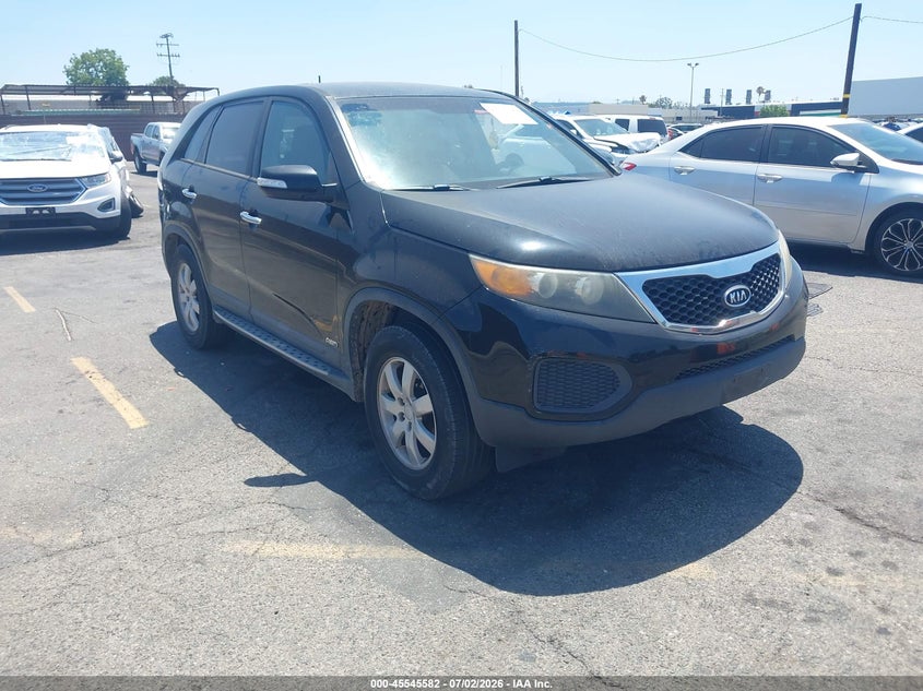 2011 Kia Sorento VIN 5XYKTCA11BG056714 IAAI salvage auction — THEFT, Salvage (California), sold $875 on 2026-07-10 (photo 1)