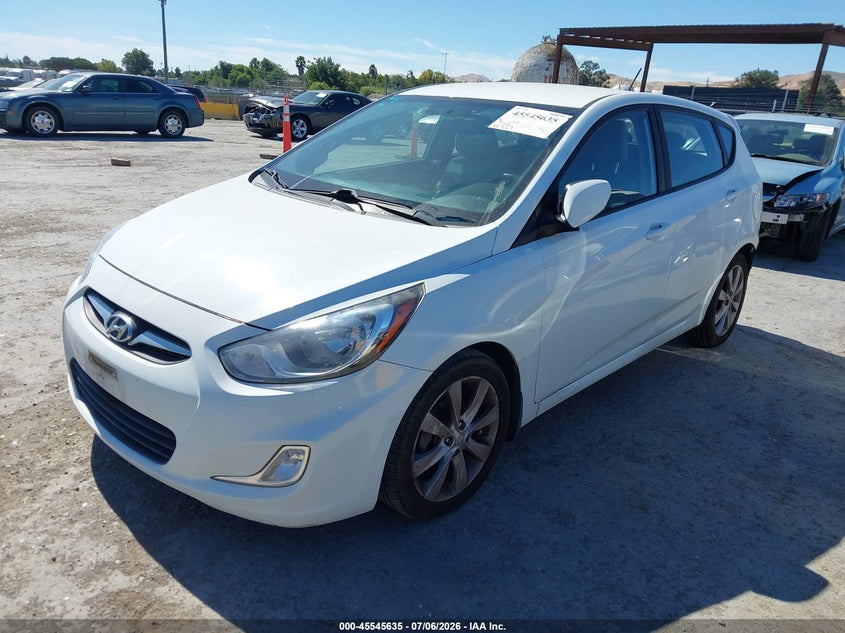 2013 Hyundai Accent VIN KMHCU5AE9DU074231 IAAI salvage auction — REAR END, Salvage (California), sold $1,575 on 2026-07-30 (photo 2)