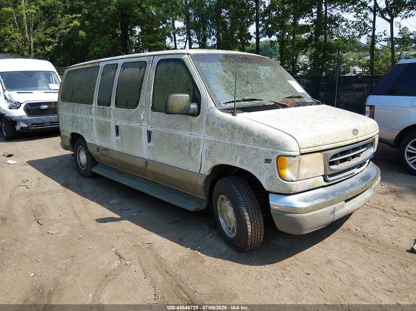 2001 Ford E 150 VIN 1FMRE11L11HB26275 IAAI salvage auction — NORMAL WEAR, Clear (Virginia), sold $375 on 2026-07-09 (photo 1)
