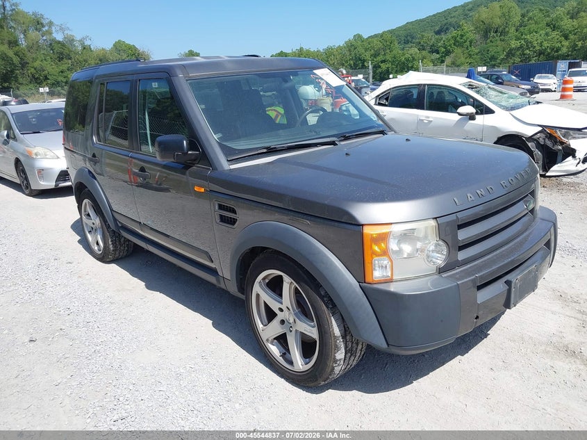 2005 Land rover Lr3 VIN SALAD25405A319649 IAAI salvage auction — NORMAL WEAR, Clear (Virginia), sold $600 on 2026-07-21 (photo 1)