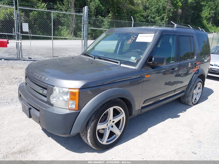 2005 Land rover Lr3 VIN SALAD25405A319649 IAAI salvage auction — NORMAL WEAR, Clear (Virginia), sold $600 on 2026-07-21 (photo 2)