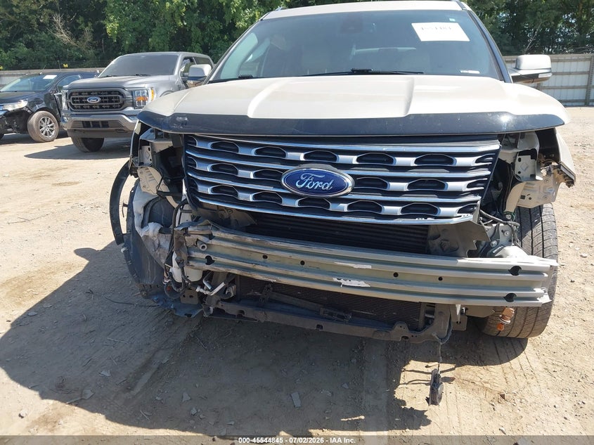 2017 Ford Explorer VIN 1FM5K8FH6HGB89439 IAAI salvage auction — FRONT END, Salvage Title, sold $3,000 on 2026-07-23 (photo 6)