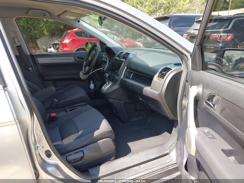 2007 Honda Cr-v VIN JHLRE38307C004277 IAAI salvage auction — SIDE, Clear (Massachusetts), sold $500 on 2026-07-15 (photo 5)