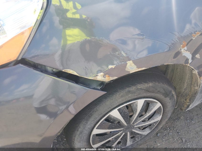 2006 Toyota Sienna VIN 5TDZA23C46S397384 IAAI salvage auction — NORMAL WEAR, Clear (Pennsylvania), sold $825 on 2026-07-20 (photo 6)