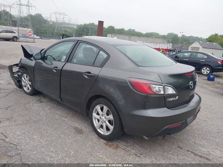 2011 Mazda 3 VIN JM1BL1VG4B1378895 IAAI salvage auction — FRONT END, Salvage (Pennsylvania), sold $250 on 2026-07-17 (photo 3)