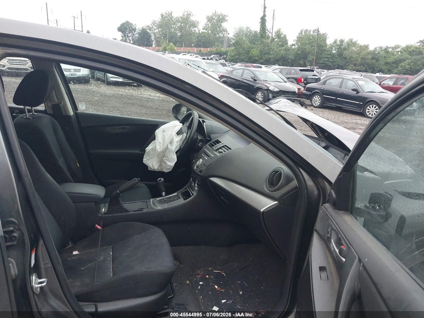 2011 Mazda 3 VIN JM1BL1VG4B1378895 IAAI salvage auction — FRONT END, Salvage (Pennsylvania), sold $250 on 2026-07-17 (photo 5)
