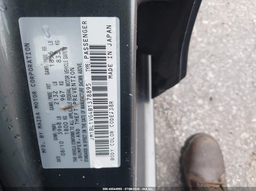 2011 Mazda 3 VIN JM1BL1VG4B1378895 IAAI salvage auction — FRONT END, Salvage (Pennsylvania), sold $250 on 2026-07-17 (photo 9)