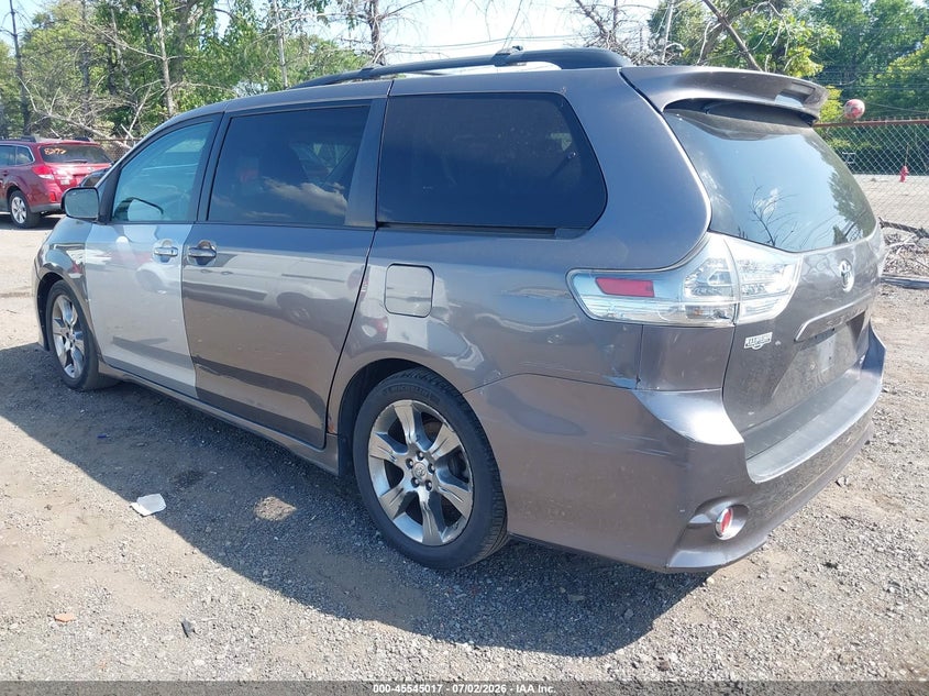 2011 Toyota Sienna VIN 5TDXK3DC2BS165031 IAAI salvage auction — NORMAL WEAR, Clear (New Jersey), sold $1,300 on 2026-07-20 (photo 3)