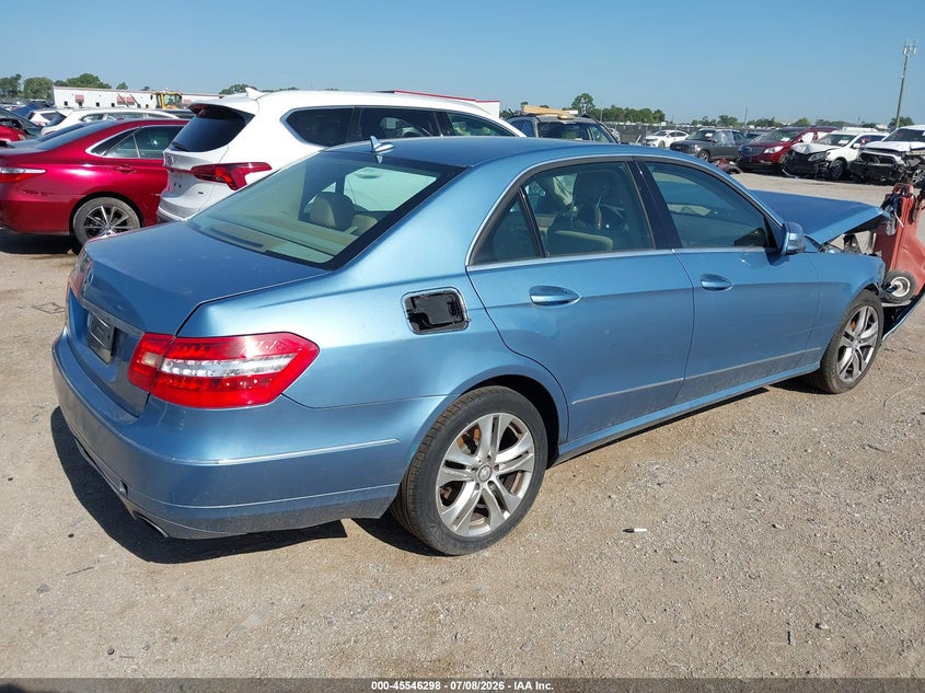 2010 Mercedes-benz E-class VIN WDDHF5GB8AA180965 IAAI salvage auction — NORMAL WEAR, Original (Texas), sold $575 on 2026-08-11 (photo 4)