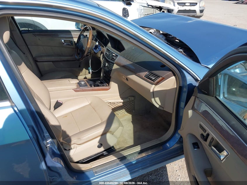 2010 Mercedes-benz E-class VIN WDDHF5GB8AA180965 IAAI salvage auction — NORMAL WEAR, Original (Texas), sold $575 on 2026-08-11 (photo 5)
