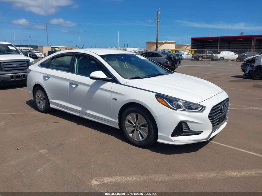2018 Hyundai Sonata hybrid VIN KMHE24L37JA083494 IAAI salvage auction — NORMAL WEAR, Sf97 (Hawaii), sold $525 on 2026-07-28 (photo 1)