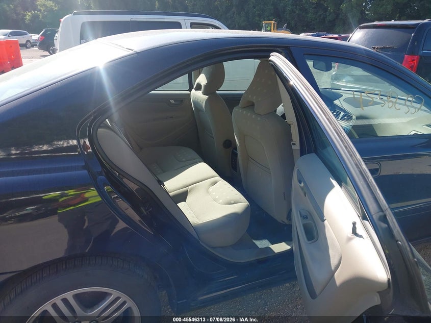 2007 Volvo S60 VIN YV1RS592472630924 IAAI salvage auction — FRONT END, Clear (Kansas), sold $525 on 2026-07-22 (photo 8)