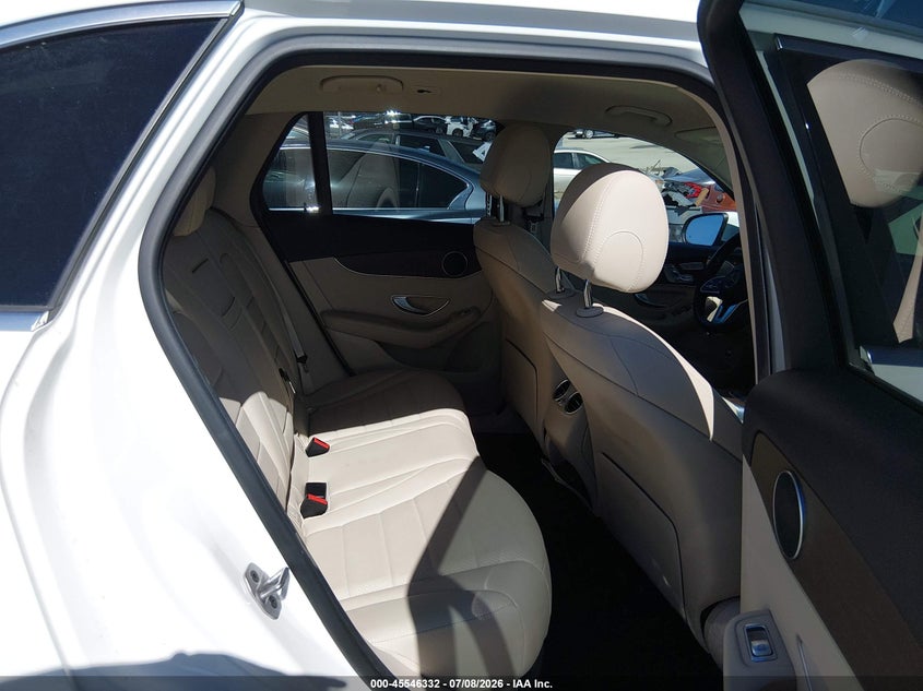 2022 Mercedes-benz Glc VIN W1N0G8DBXNV341897 IAAI salvage auction — REAR END, Salvage (California), sold $8,600 on 2026-07-29 (photo 8)