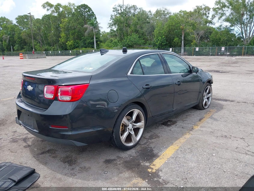 2015 Chevrolet Malibu VIN 1G11C5SL8FF346618 IAAI salvage auction — SIDE, Salvage Title, sold $825 on 2026-07-18 (photo 4)