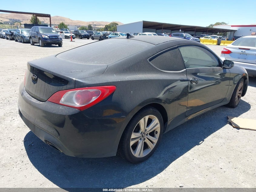 2010 Hyundai Genesis VIN KMHHT6KD4AU004913 IAAI salvage auction — NORMAL WEAR, Salvage Title - Dealer (California), sold $375 on 2026-07-16 (photo 4)
