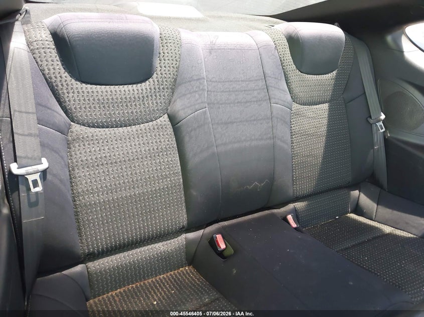 2010 Hyundai Genesis VIN KMHHT6KD4AU004913 IAAI salvage auction — NORMAL WEAR, Salvage Title - Dealer (California), sold $375 on 2026-07-16 (photo 8)