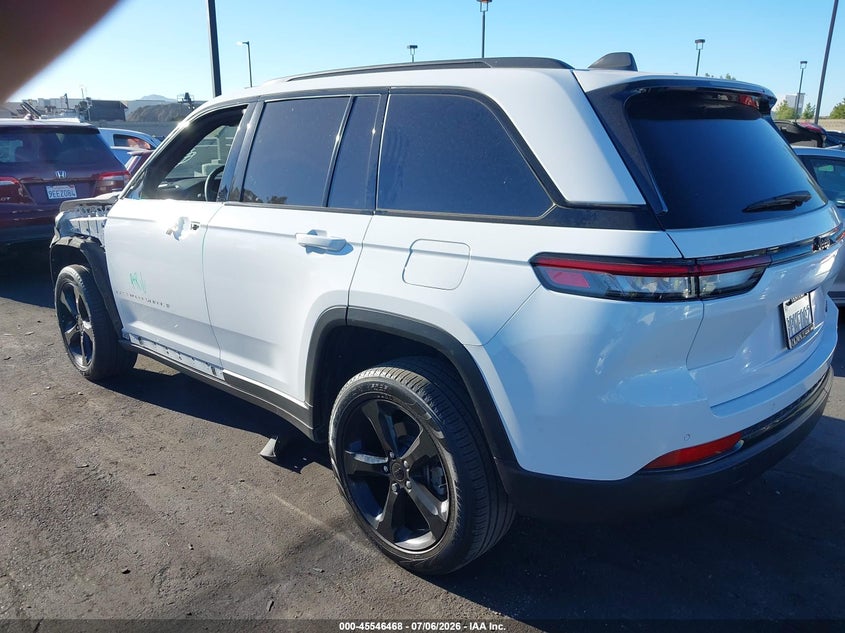 2024 Jeep Grand cherokee VIN 1C4RJGBGXRC250722 IAAI salvage auction — LEFT FRONT, Salvage Certificate (California), sold $9,575 on 2026-07-31 (photo 3)