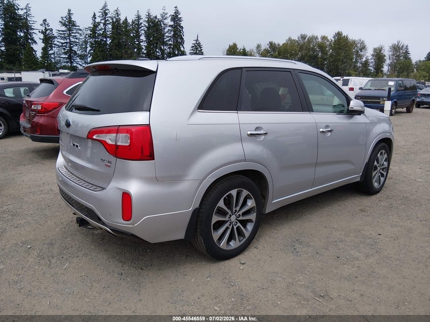 2014 Kia Sorento VIN 5XYKW4A74EG523842 IAAI salvage auction — NORMAL WEAR, Clear (Washington), sold $1,750 on 2026-07-29 (photo 4)
