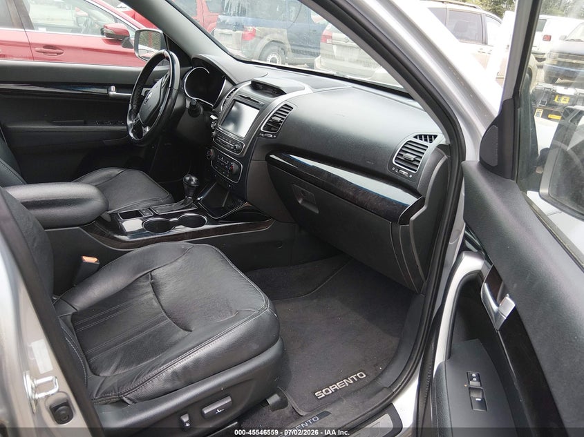 2014 Kia Sorento VIN 5XYKW4A74EG523842 IAAI salvage auction — NORMAL WEAR, Clear (Washington), sold $1,750 on 2026-07-29 (photo 5)