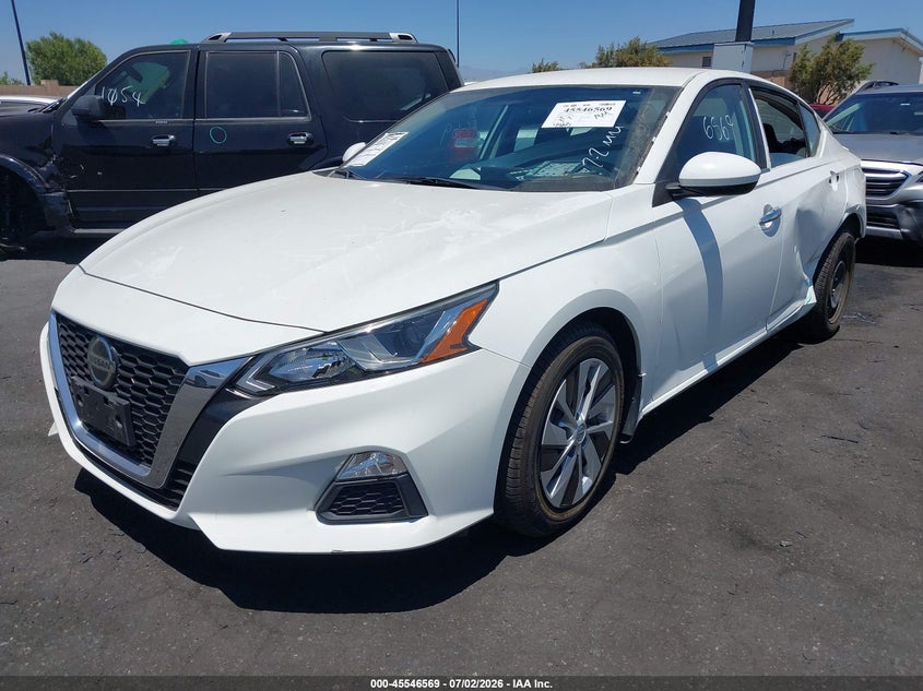 2020 Nissan Altima VIN 1N4BL4BV1LC120396 IAAI salvage auction — LEFT SIDE, Salvage Title, sold $4,900 on 2026-07-17 (photo 2)