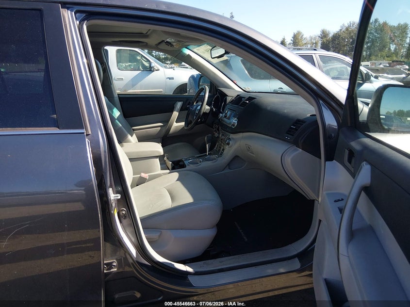 2011 Toyota Highlander VIN 5TDBK3EH9BS073905 IAAI salvage auction — FRONT END, Bill Of Sale (Washington), sold $3,450 on 2026-07-22 (photo 5)