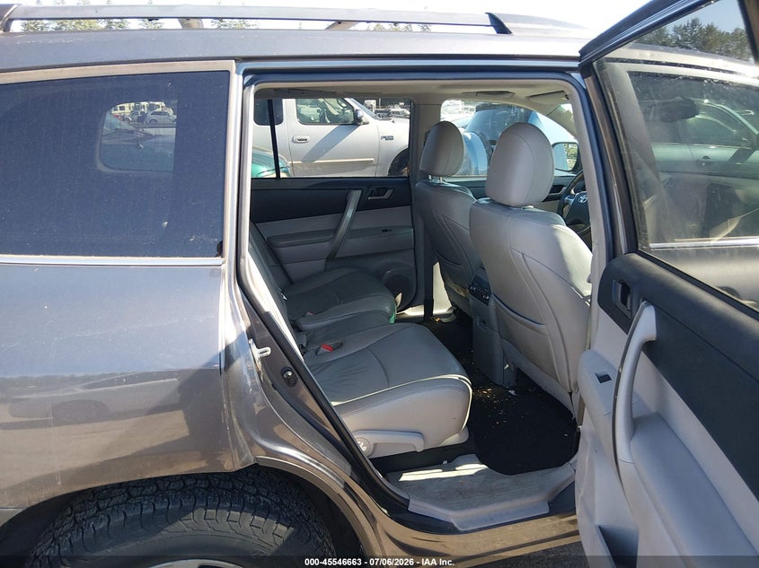 2011 Toyota Highlander VIN 5TDBK3EH9BS073905 IAAI salvage auction — FRONT END, Bill Of Sale (Washington), sold $3,450 on 2026-07-22 (photo 8)