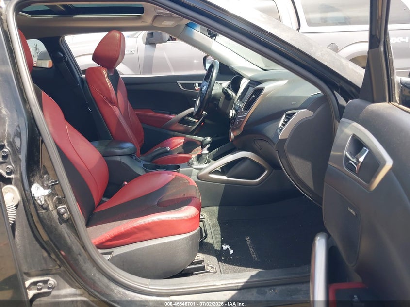 2012 Hyundai Veloster VIN KMHTC6AD7CU048287 IAAI salvage auction — NORMAL WEAR, Clear-Dealer Only (Alaska), sold $550 on 2026-07-15 (photo 5)