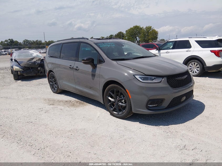 2025 Chrysler Pacifica VIN 2C4RC1GG0SR566143 — IAAI salvage auction photo