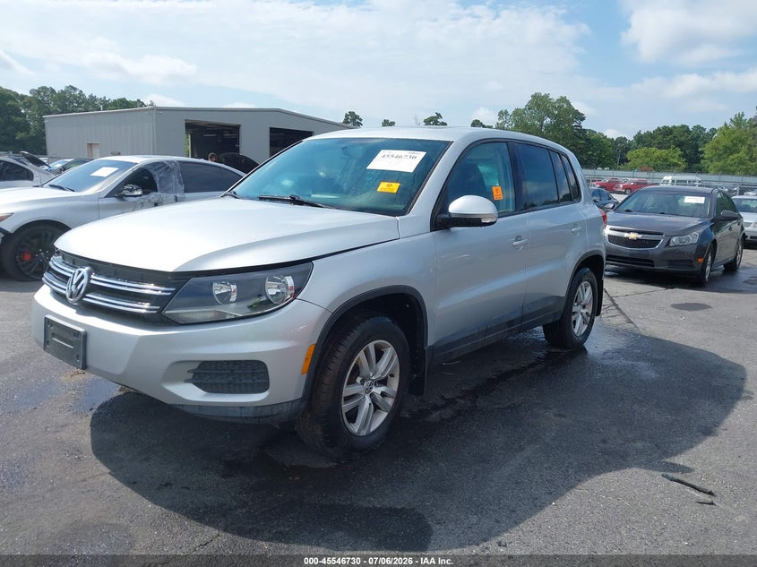 2013 Volkswagen Tiguan VIN WVGBV3AXXDW598183 IAAI salvage auction — NORMAL WEAR, Clear (Georgia), sold $375 on 2026-07-29 (photo 2)