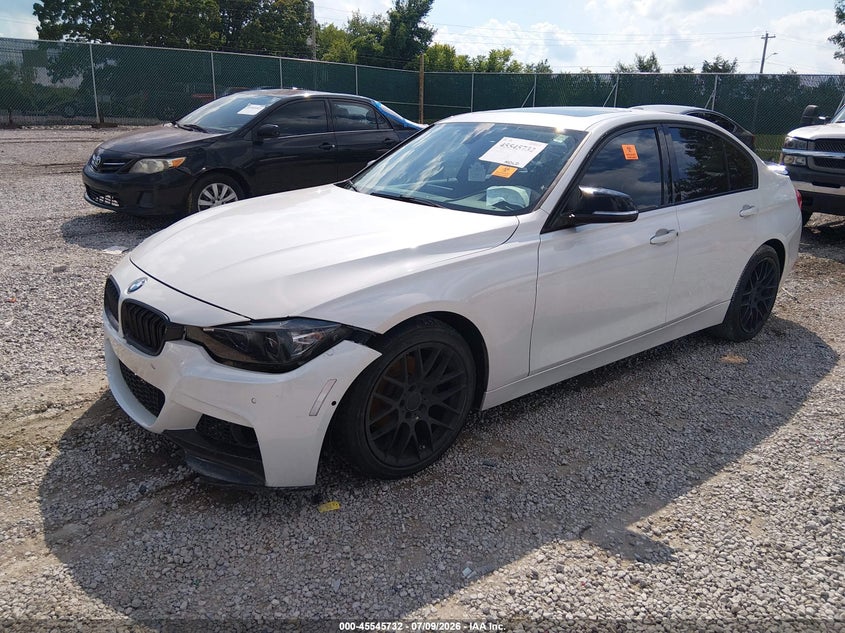 2013 BMW 3er VIN WBA3A5G54DNP25874 IAAI salvage auction — BIOHAZARD/CHEMICAL, Salvage Title, sold $250 on 2026-08-19 (photo 2)