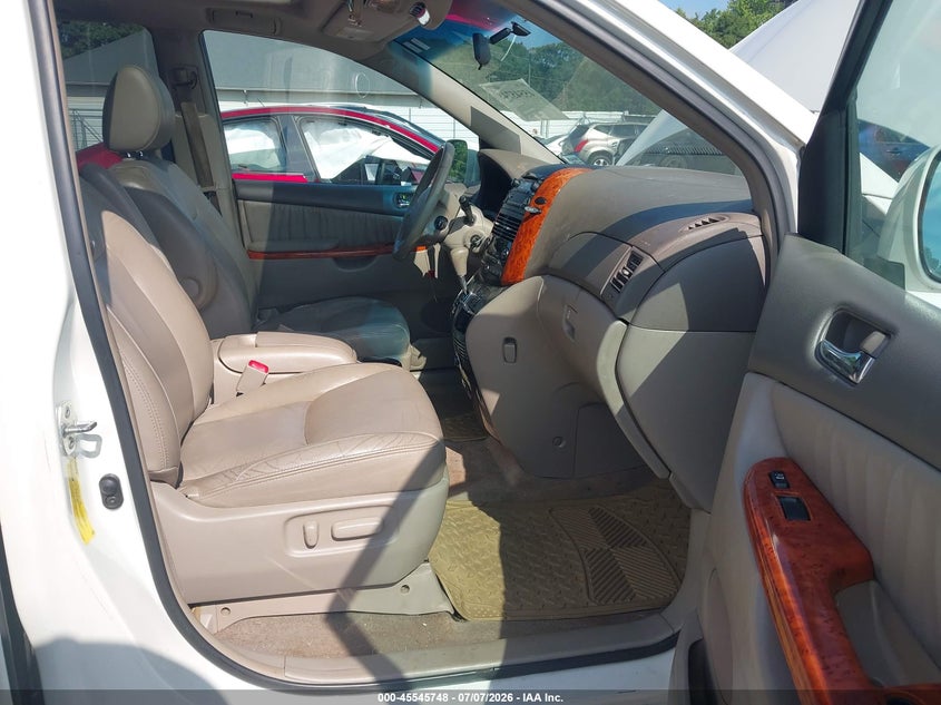 2010 Toyota Sienna VIN 5TDYK4CC2AS315827 IAAI salvage auction — NORMAL WEAR, Clear (Georgia), sold $1,050 on 2026-07-15 (photo 5)
