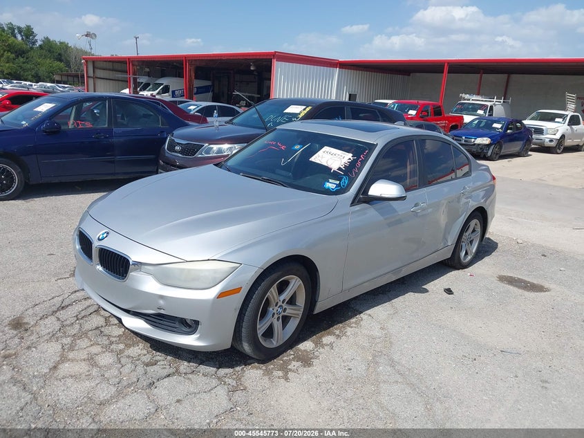 2013 BMW 3 series VIN WBA3C1G52DNR49308 IAAI salvage auction — NORMAL WEAR, Original (Texas), sold $1,050 on 2026-08-01 (photo 2)