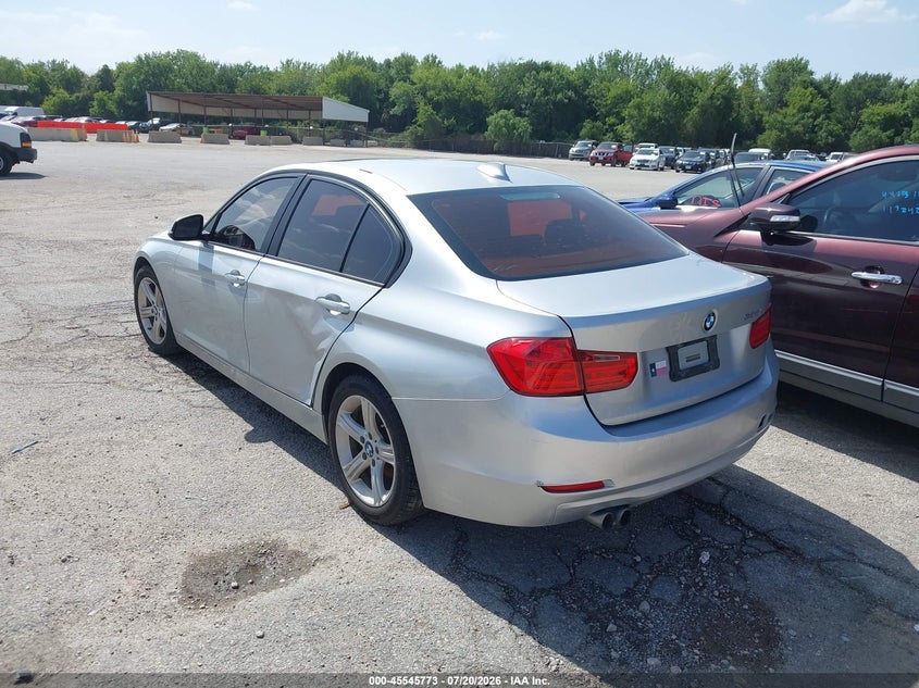 2013 BMW 3 series VIN WBA3C1G52DNR49308 IAAI salvage auction — NORMAL WEAR, Original (Texas), sold $1,050 on 2026-08-01 (photo 3)