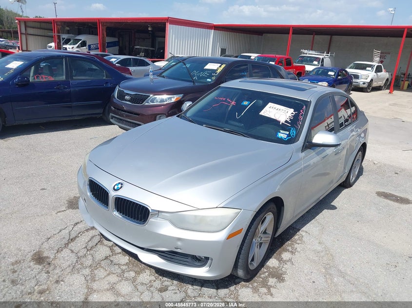 2013 BMW 3 series VIN WBA3C1G52DNR49308 IAAI salvage auction — NORMAL WEAR, Original (Texas), sold $1,050 on 2026-08-01 (photo 6)