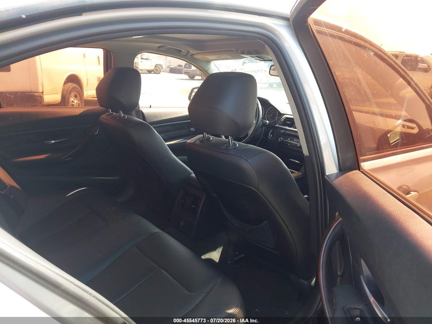2013 BMW 3 series VIN WBA3C1G52DNR49308 IAAI salvage auction — NORMAL WEAR, Original (Texas), sold $1,050 on 2026-08-01 (photo 8)
