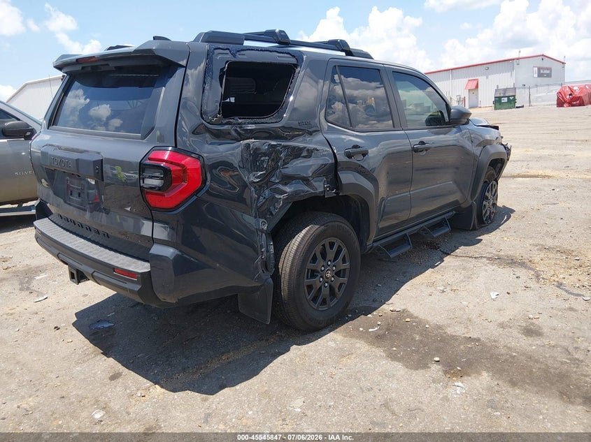 2025 Toyota 4runner VIN JTEVA5BR9S5060291 IAAI salvage auction — RIGHT SIDE, Salvage Title, sold $26,450 on 2026-08-01 (photo 4)