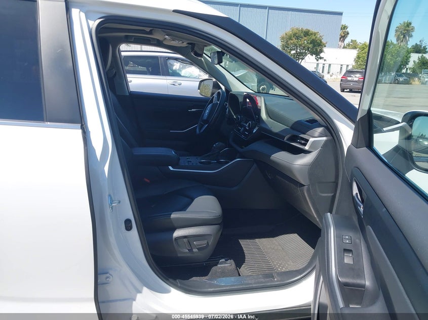 2023 Toyota Highlander VIN 5TDKBRCH5PS119954 IAAI salvage auction — RIGHT REAR, Salvage Title, sold $22,600 on 2026-07-27 (photo 5)