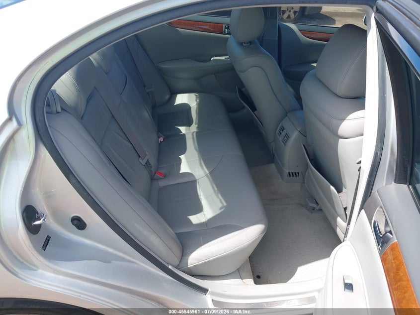 2005 Lexus Es 330 VIN JTHBA30G255100274 IAAI salvage auction — NORMAL WEAR, Clear (Hawaii), sold $400 on 2026-07-28 (photo 8)