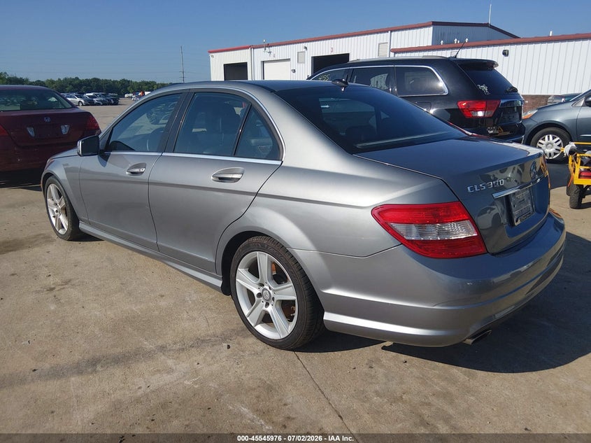 2010 Mercedes-benz C class VIN WDDGF8BB3AF442110 IAAI salvage auction — NORMAL WEAR, Clear (Missouri), sold $900 on 2026-08-01 (photo 3)