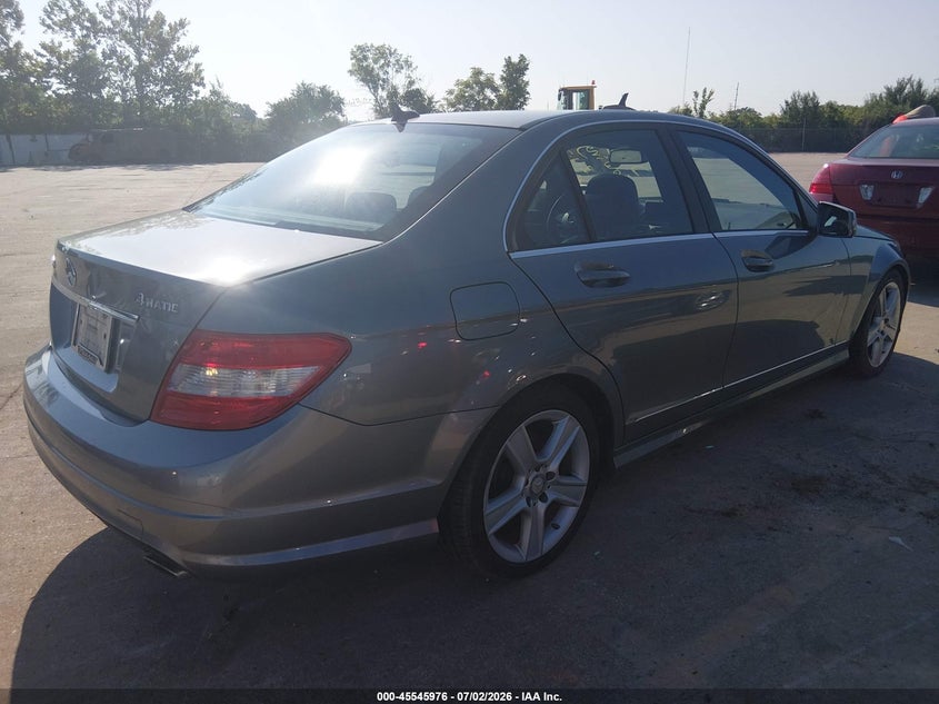 2010 Mercedes-benz C class VIN WDDGF8BB3AF442110 IAAI salvage auction — NORMAL WEAR, Clear (Missouri), sold $900 on 2026-08-01 (photo 4)