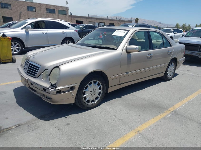 2000 Mercedes-benz E-class VIN WDBJF65J9YB060316 IAAI salvage auction — FRONT END, Salvage (California), sold $1,300 on 2026-07-17 (photo 2)
