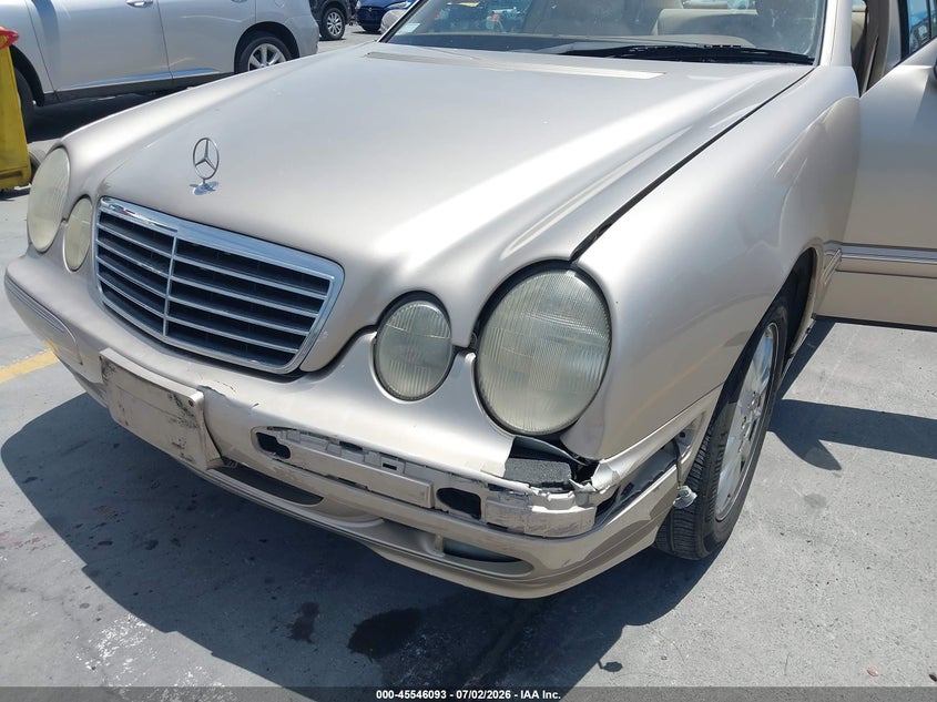 2000 Mercedes-benz E-class VIN WDBJF65J9YB060316 IAAI salvage auction — FRONT END, Salvage (California), sold $1,300 on 2026-07-17 (photo 6)