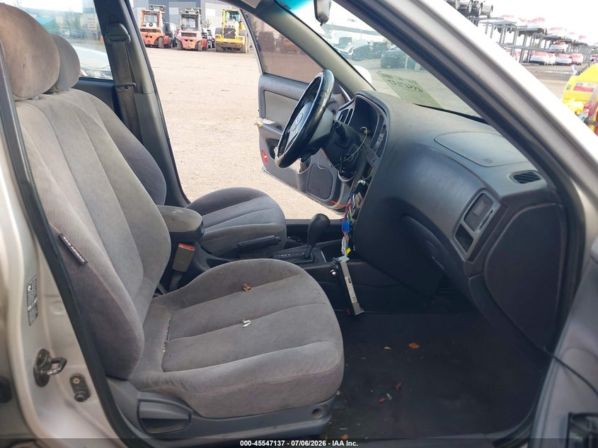 2005 Hyundai Elantra VIN KMHDN46D25U094916 IAAI salvage auction — REAR END, Rebuildable (Florida), sold $250 on 2026-07-28 (photo 5)