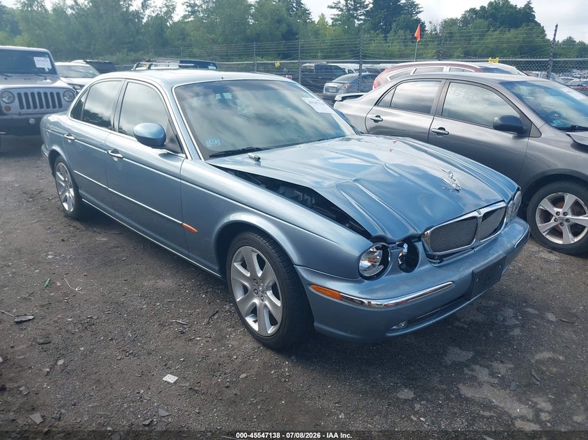 2004 Jaguar Xj VIN SAJWA71C64SG13036 IAAI salvage auction — FRONT END, Clear (Massachusetts), sold $1,750 on 2026-07-17 (photo 1)