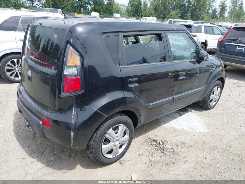2010 Kia Soul VIN KNDJT2A29A7125675 IAAI salvage auction — NORMAL WEAR, Clear (Washington), sold $375 on 2026-07-29 (photo 4)
