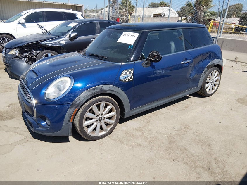 2015 Mini Hard top VIN WMWXP7C59F2A33344 IAAI salvage auction — LEFT & RIGHT, Salvage (California), sold $2,500 on 2026-08-05 (photo 2)