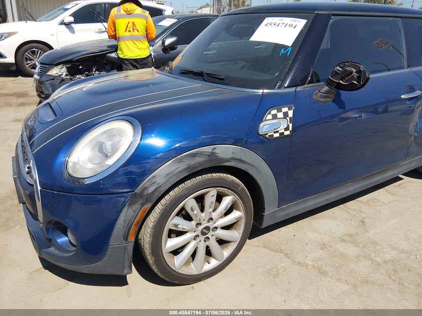 2015 Mini Hard top VIN WMWXP7C59F2A33344 IAAI salvage auction — LEFT & RIGHT, Salvage (California), sold $2,500 on 2026-08-05 (photo 6)